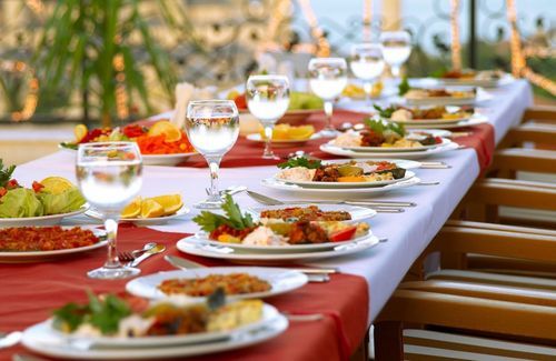 Catering For Your Wedding – Think About Your Guests’ Cuisine