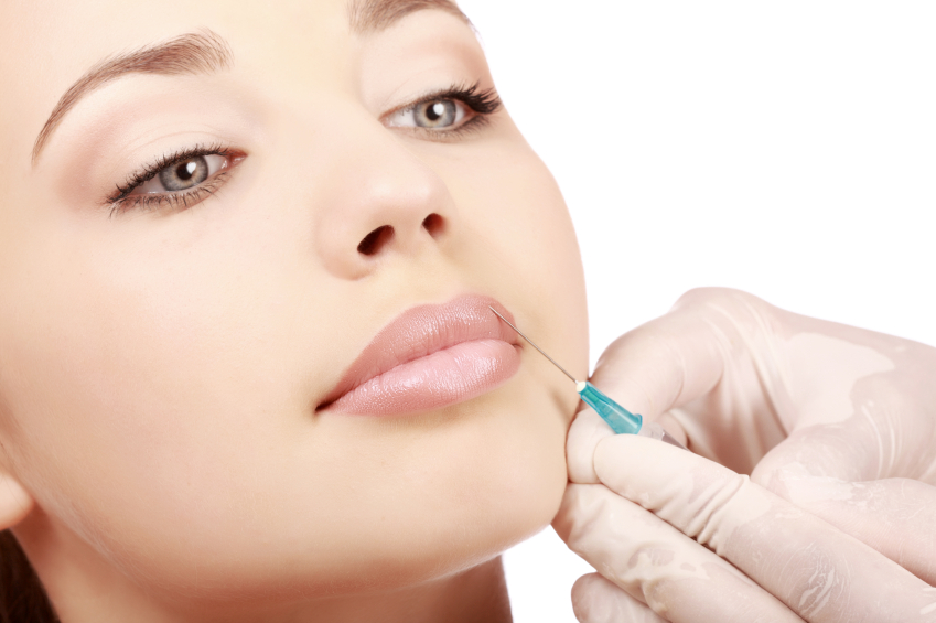 The Benefits and Side Effects of Lip Fillers
