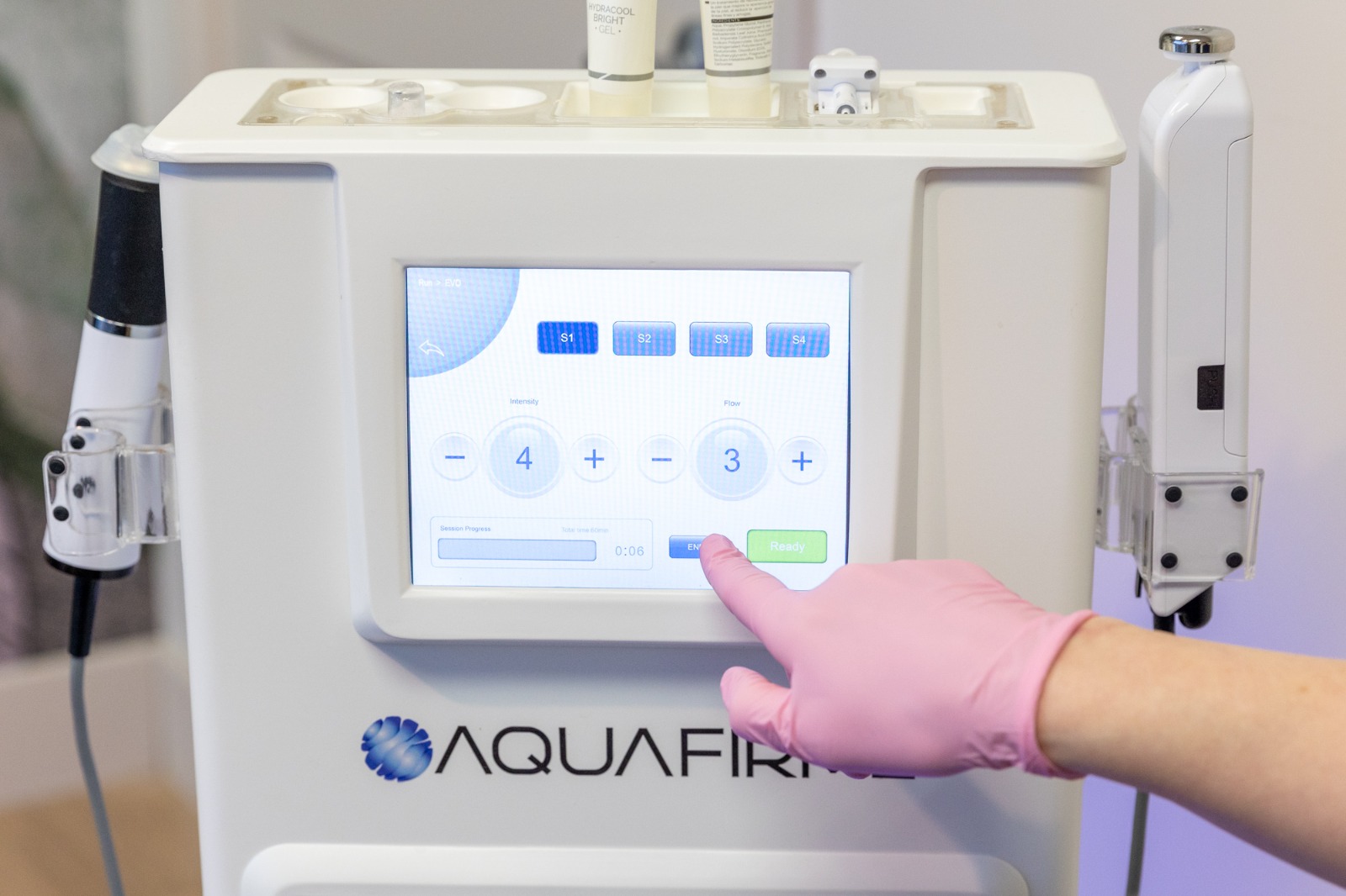 Reclaim Balance with Hormone Replacement Therapy